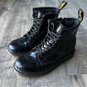Dr Martens Womens 1460 J Black Patent Leather Lace Up Combat Boots Size 5